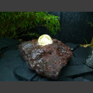 Lava Quellstein mit drehender Glaskugel 10cm